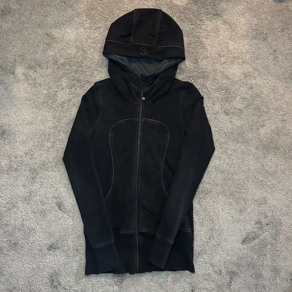 Lululemon Scuba Hoodie Jacket Women Size 6 Black Full Zip Athletic Thumbholes